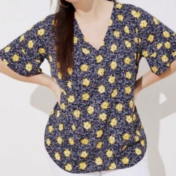 LOFT Tops - LOFT Plus Garden Tiered Bell Sleeve Top, Size 22